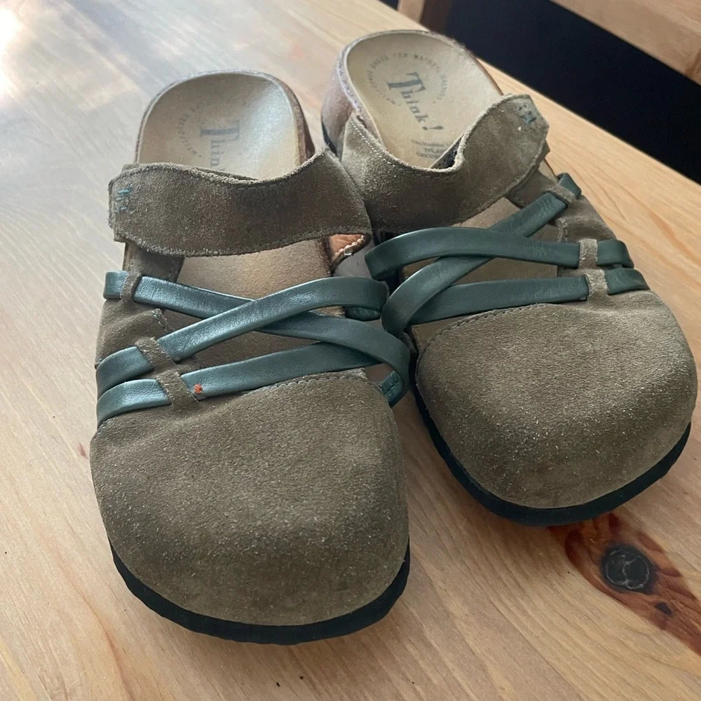 Think! Clogs - Picture 2 of 9